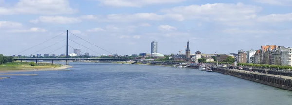 Düsseldorfer Skyline — Stockfoto