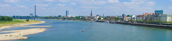 Panoramę miasta Düsseldorf — Zdjęcie stockowe