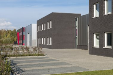 küçük ofis binaları