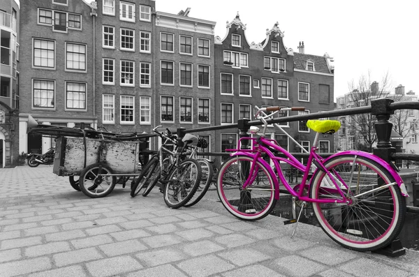 Pink bicycle — Stock Photo, Image