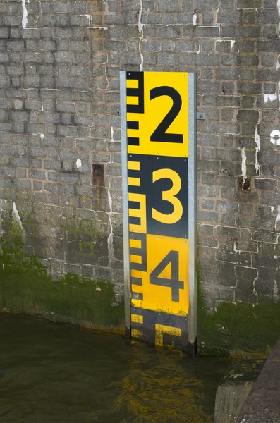 Indicatore del livello dell'acqua — Foto Stock