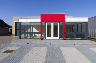 Boş ofis binası