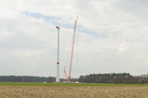 새로운 windturbines — 스톡 사진