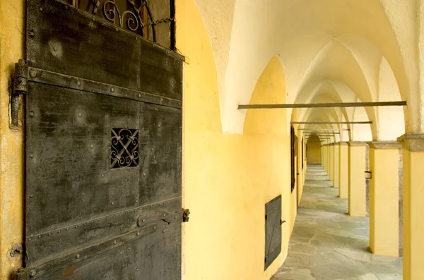 Porta de madeira velha — Fotografia de Stock