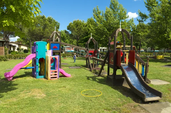 Parque infantil para crianças — Fotografia de Stock