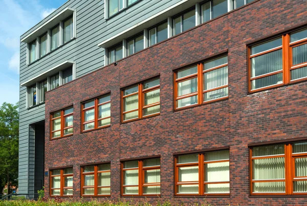 Edificio de oficinas — Foto de Stock