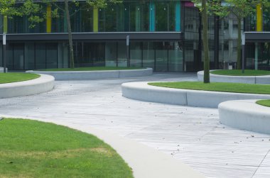 Modern avlu