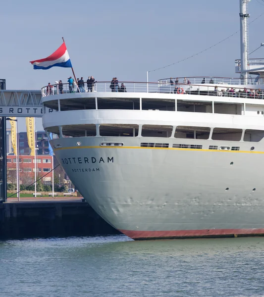 Barco de pasajeros en Rotterdam — Foto de Stock