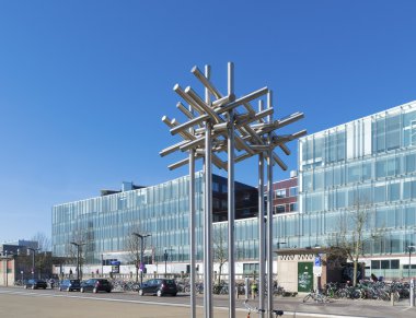 Modern heykel