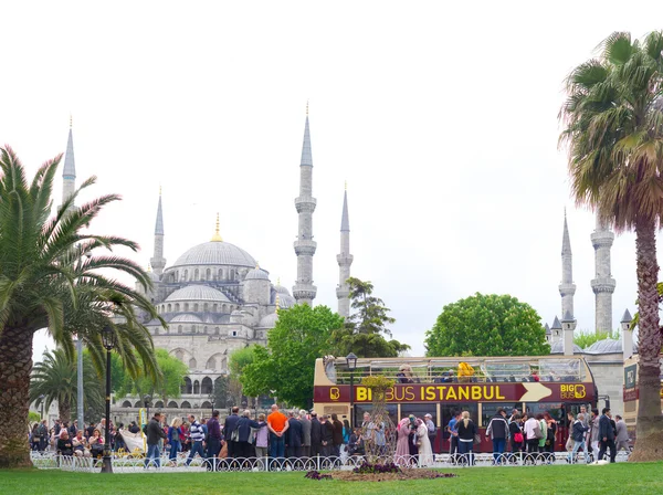 Tourist bus in istanbul — Stock Photo, Image