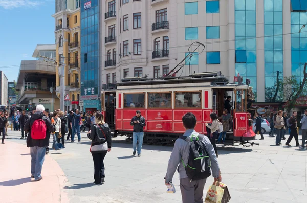 Nostalgiczny istiklal caddesi tramwaj — Zdjęcie stockowe