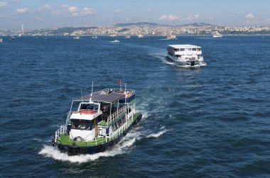 istanbul'da Feribot Tekne