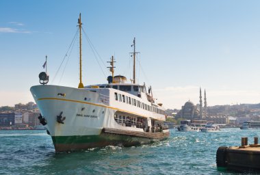 istanbul'da Feribot Tekne