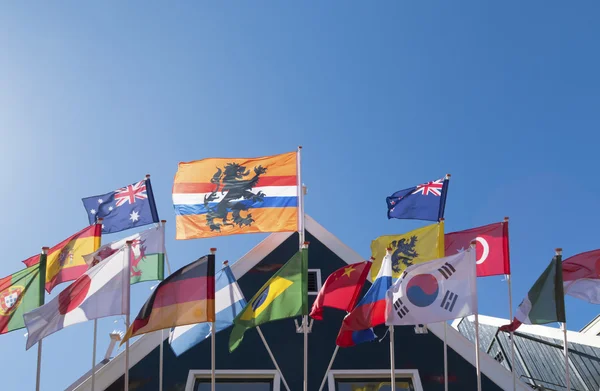 Grupp av flaggor — Stockfoto
