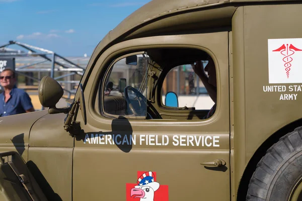 纽金根 2019年9月22日 举行阅兵式 让他们继续前行 这是一个维护军用车辆的基金会 其目的是让第二次世界大战的记忆永存 — 图库照片