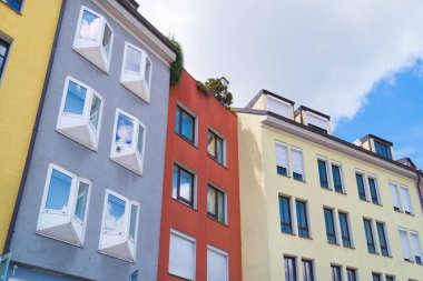 Renkli, Bratislava, Slovakya 'daki evlerin cepheleri