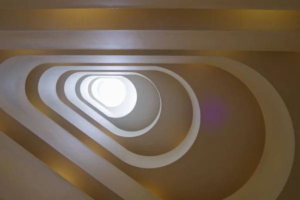 Treppenhaus Eines Modernen Mehrfamilienhauses — Stockfoto