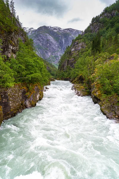 Divoká Tekoucí Voda Řeka Norsku — Stock fotografie