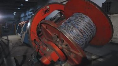 Kablo üretim süreci, kablo fabrikasındaki mekanizma.