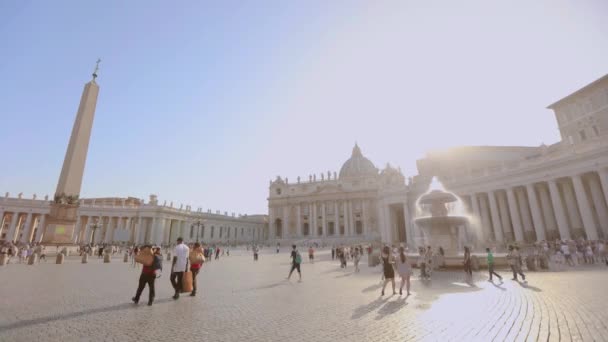 St Peter torget och katedralen basilika i Vatikanens centrum av Rom Italien. St Peter Square panorama — Stockvideo