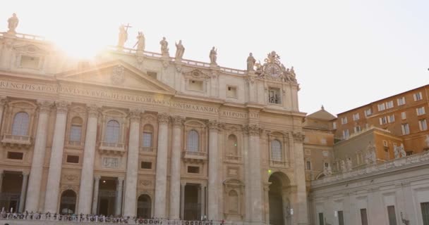 St. Peters Basilica Roma, Italia. Utvendig for Peterskirken på Petersplassen i Roma – stockvideo