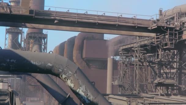 Coal coking process, coke oven coal making process. Hot coke coal leaves the furnace. — Stock Video