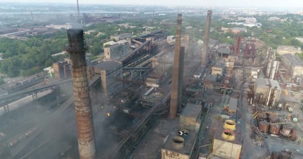 Industrial area top view, View of the industrial object, Courtyard of a factory, Aerial view, Smoke and fire, environmental pollution, environmental pollution, ecological disaster, panoramic view, 4K — Stock Video