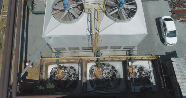 从无人机上冷却塔台工业冷却塔。湿冷塔。蒸发冷却塔 — 图库视频影像