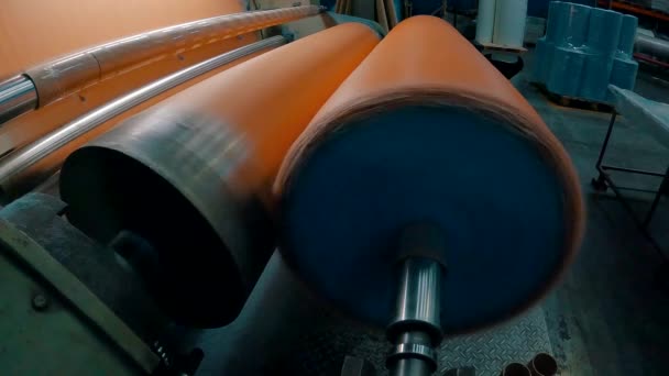 Spunbond Machine. Vliseline production process. Spunbond production. Factory for the production of Spunbond. — Stock Video