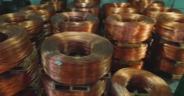 上からの銅ケーブル生産ワークショップ一般的な計画、現代のケーブル生産工場の内部 — ストック動画