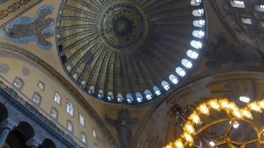 Türk camisinin kubbesi içeriden. Bir Türk camisinin iç tablosu. İslami cami