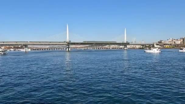 Gulf of the golden horn. Golden Horn Bridge. Istanbul, Turkey — Stock Video