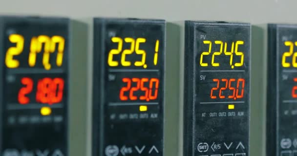 The digital panel displays production parameters. Factory control panel. Panel with indicators of production units — Stock Video