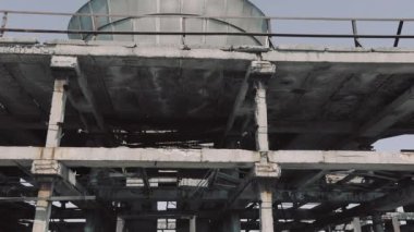 Endüstriyel soğutma kuleleri. İnsansız hava aracından soğutma kulesi. Islak soğutma kuleleri. Buharlaştırıcı soğutma kuleleri