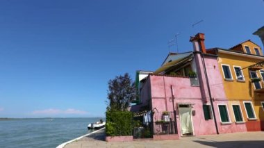 Coronovirüs salgını, İtalya 'nın boş sokakları, İtalya' nın boş sokakları turistlerden