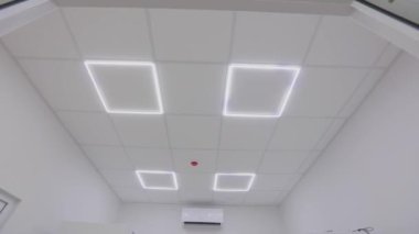 Modern laboratuvar. Modern tıp laboratuarı. Modern tıp laboratuarının içi