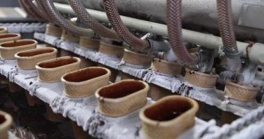 Dondurma üretimi. Otomatik dondurma üretimi. Otomatik dondurma üretim hattı