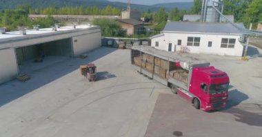 Odunların zorla kurutulması için. Ahşap fabrikasındaki modern kurutma odaları. Endüstri dışı