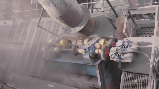 Heißes Metall Auf Einer Förderlinie Rotglühendes Metall Produktion Von Walzmetall — Stockvideo