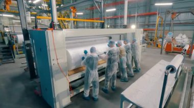 Sintepon üretim fabrikası. Syntepon üretim süreci. Sintepon yapımı.