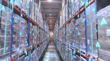 Depoda modern bir forklift. Modern teknolojilerin görselleştirilmesi. Grafikleri olan modern bir depoda forklift..