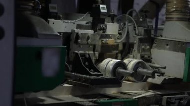 The rotating mechanism of the woodworking machine, Modern woodworking machine.