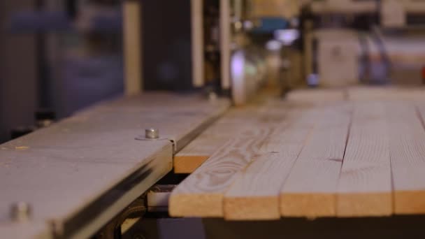 Der Prozess Der Möbelherstellung Die Herstellung Von Möbelplatten Mechanismus Aus — Stockvideo