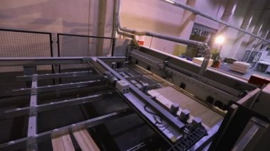 Endüstriyel içişleri, marangoz fabrikasında çalışma süreci, mobilya üretimi..