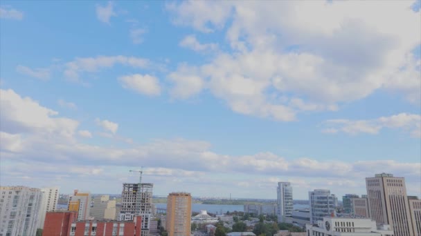 Czas Ucieka Chmur Nad Wielkim Miastem Piękne Chmury Nad Miastem — Wideo stockowe