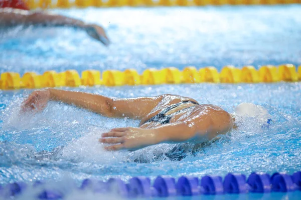 Details Professional Female Athlete Swimming Olympic Swimming Pool — ストック写真