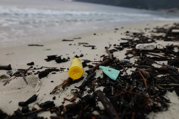 Пластмасові Деревообробні Відходи Викинуті Берег Золотого Пляжу Тассосі Після Потужного — стокове фото