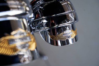 Harley Davidson 'ın logosu, Amerikalı bir motosiklet üreticisi.