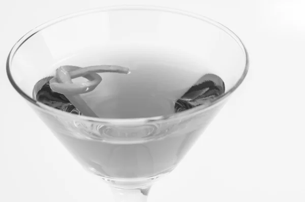 Martini på nära håll i svart och vitt — Stockfoto