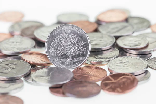 Connecticut State Quarter with other coins extreme close up — Stock Photo, Image